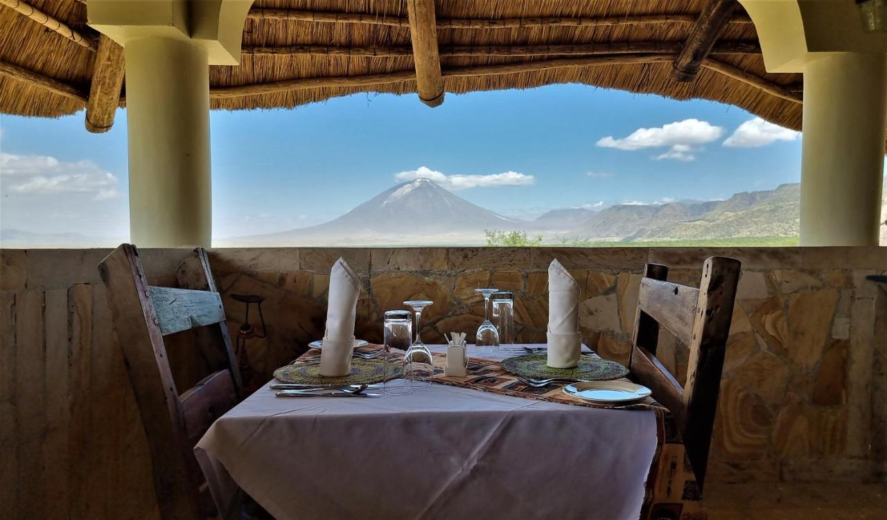 Africa Safari Lake Natron Mtowabaga Exteriör bild