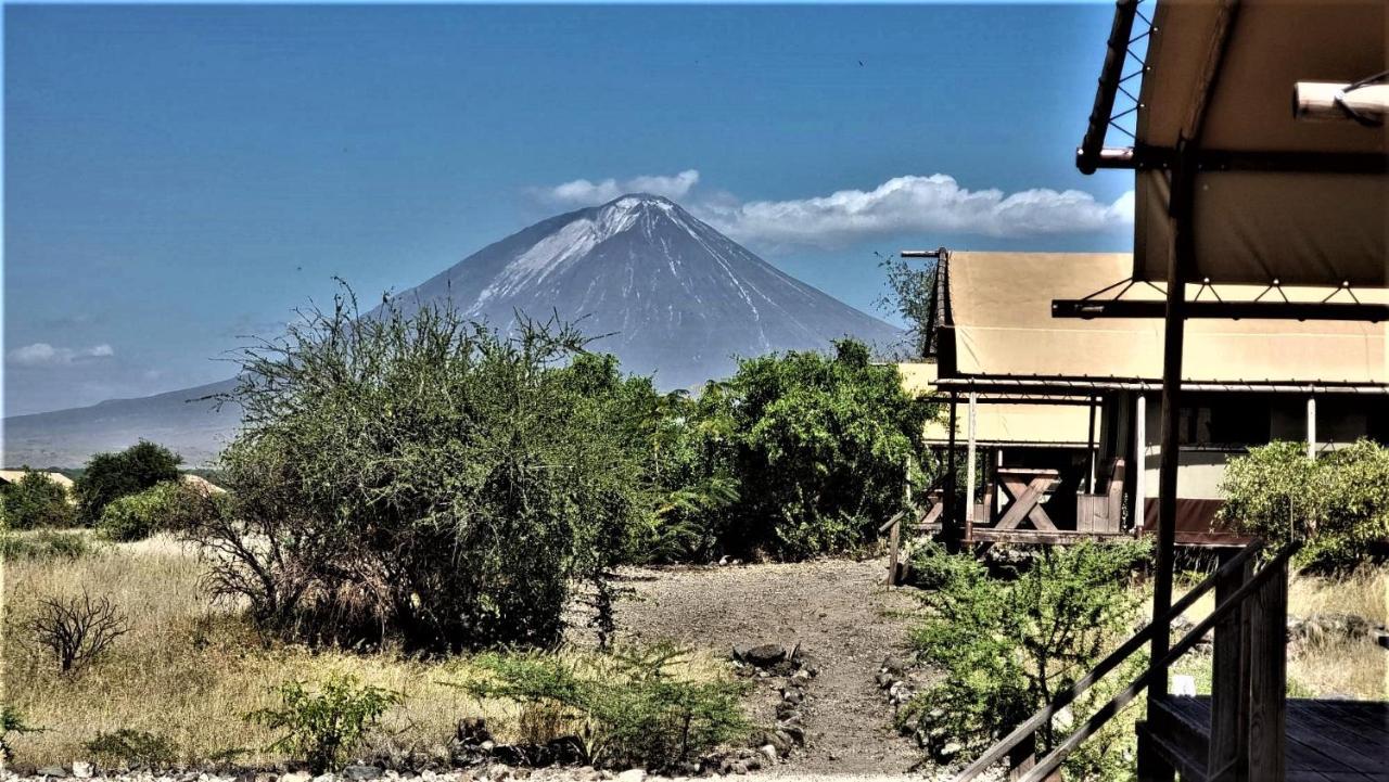 Africa Safari Lake Natron Mtowabaga Exteriör bild