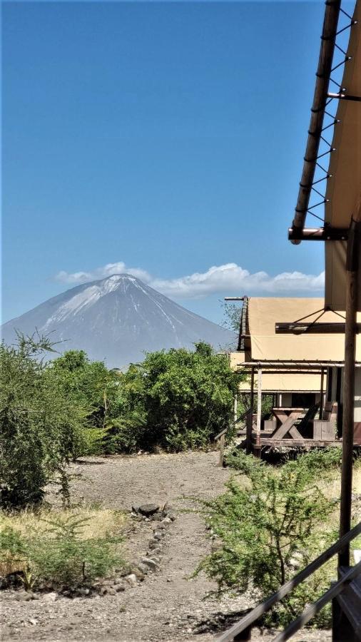 Africa Safari Lake Natron Mtowabaga Exteriör bild