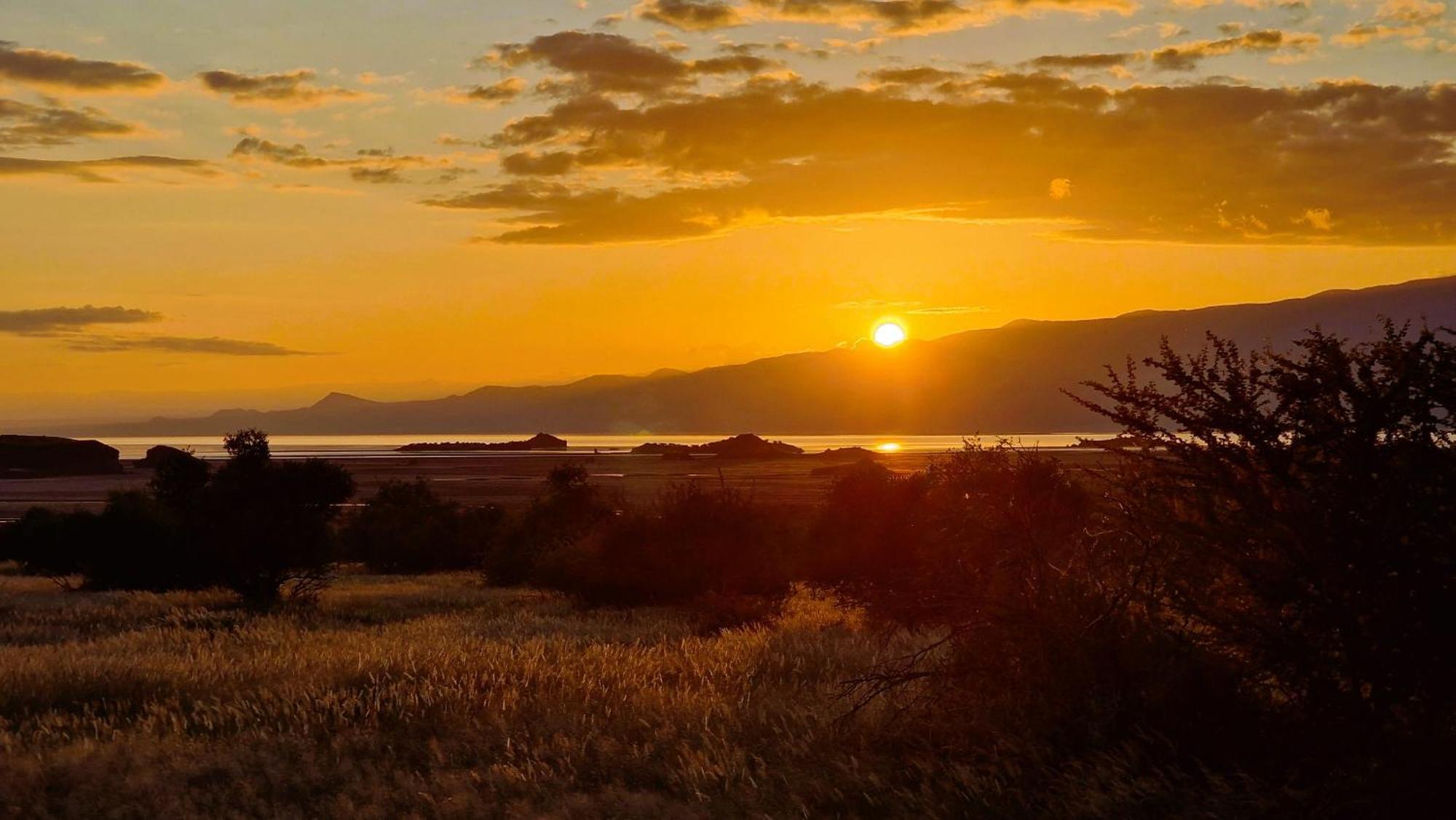 Africa Safari Lake Natron Mtowabaga Exteriör bild